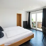 Kristall Hotel 3*