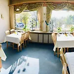 Hotel Kristall 3*