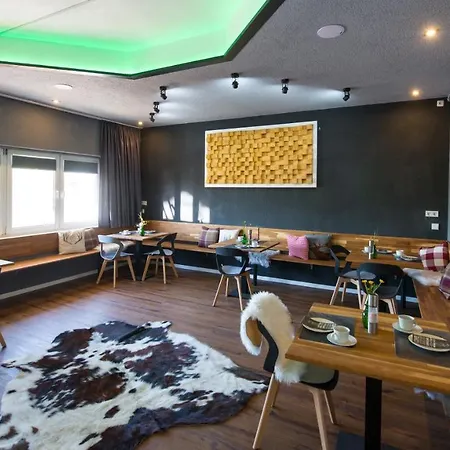 Berghotel Kristall 3*