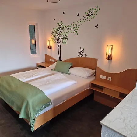 Ξενοδοχείο Kristall 3*