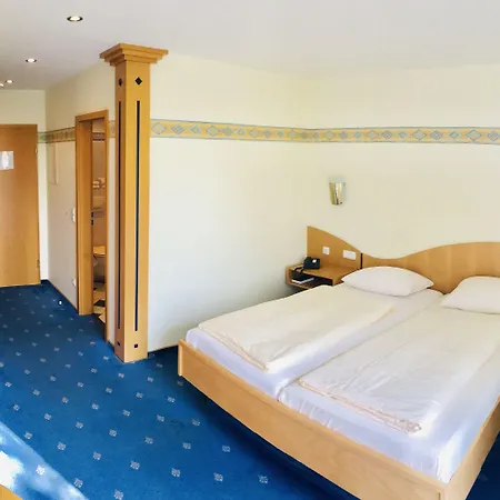 Kristall Ξενοδοχείο 3*