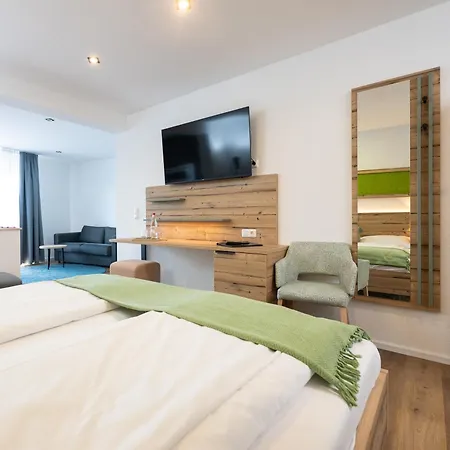 Kristall Hotel
